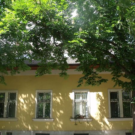 Adalbert Haz Budapest Exteriör bild